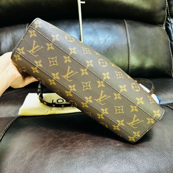 Louis Vuitton Sac Plat PM - Picture 7 of 15